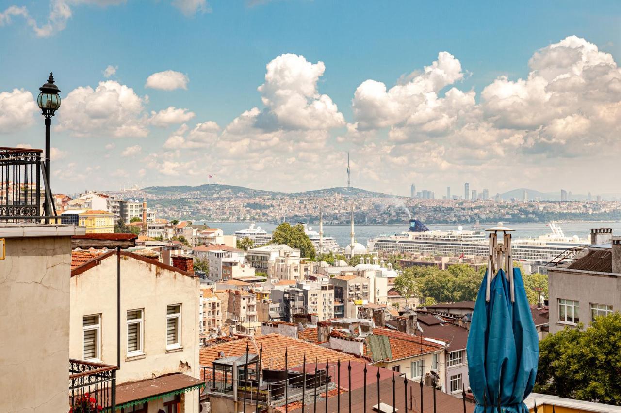Daire Taksim Square